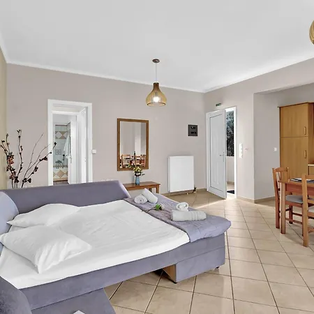 Elaia 2 Apartment Lefkada City